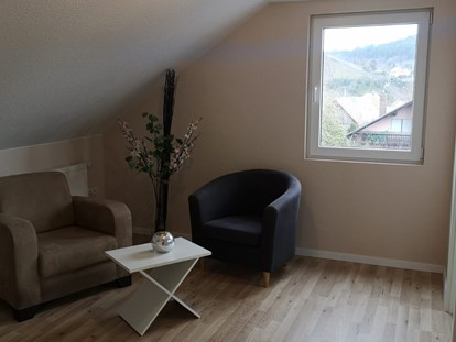 Monteurwohnung - Zimmertyp: Einzelzimmer - Franken - Wohnbereich in der Monteurunterkunft in Triefenstein. - Spessart-T-Raum - Monteurzimmer