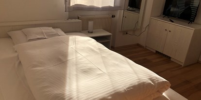 Monteurwohnung - Art der Unterkunft: Ferienwohnung - Franken - Schlafzimmer 2
 - Gästehaus Leidersbach bei Aschaffenburg