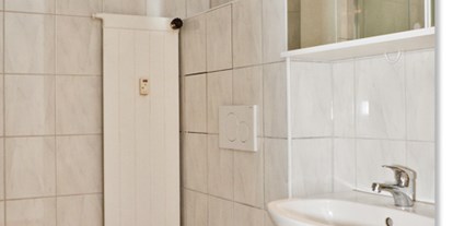 Monteurwohnung - Zimmertyp: Mehrbettzimmer - Köln - Bad - Apartment 6, vollausgestattete Wohnung für 1 - 3 Personen