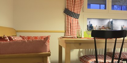 Monteurwohnung - Zimmertyp: Einzelzimmer - Schweiz - Küche - Chalet Bolligen