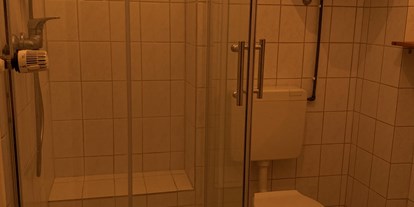 Monteurwohnung - Badezimmer: eigenes Bad - Bremen - Bad - Appartement 2-3 Personen zentral