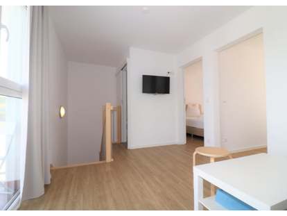 Monteurwohnung - Zimmertyp: Einzelzimmer - Deutschland - Wohnbereich im 1.OG mit Zugang zu 2 weiteren Schlafzimmern - DONAU HOME - Münsingen