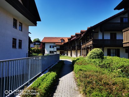 Monteurwohnung - Frühstück - Bayern - Eingang zum Wohnungen - Aparthotel Zwiesel - Bayerischer Wald - Weber Nada