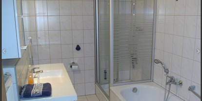 Monteurwohnung - Badezimmer: eigenes Bad - Nürnberg - Monteurunterkünfte 1-50 Personen in Nürnberg / Fürth / Schwabach 