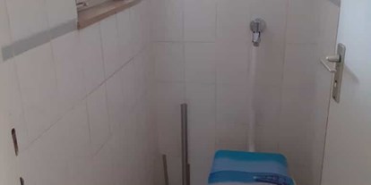 Monteurwohnung - Badezimmer: Gemeinschaftsbad - Stuttgart - WC - Genießen und wohlfühlen
