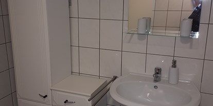 Monteurwohnung - Badezimmer: Gemeinschaftsbad - Hessen - Antje von Rhein