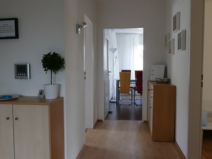 Monteurwohnung - Zimmertyp: Doppelzimmer - Region Schwaben - Der geräumige Eingangsbereich - guest apartment niederalfingen // Aalen-Ellwangen-Heidenheim-Schwäbisch Gmünd