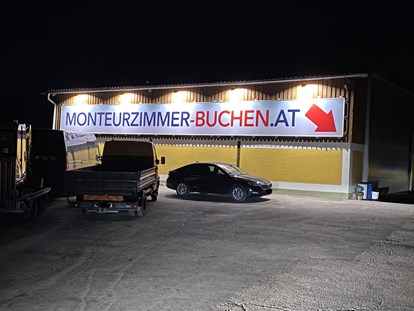 Monteurwohnung - TV - Sie finden uns auch bei schon eingetretener Dunkelheit. - Monteurzimmer-Buchen.at  in Neulengbach