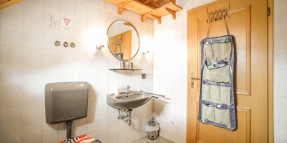 Monteurwohnung - Bad Überkingen - Toilette mit Bad - Ferienwohnung Klenk 2
