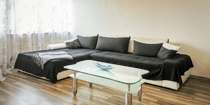 Monteurwohnung - PLZ 70329 (Deutschland) - Couch - Ferienwohnung Klenk 3