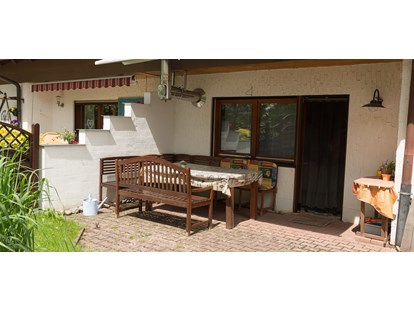 Monteurwohnung - PLZ 70437 (Deutschland) - Garten mit Sitzgruppe - Haus Feldblick Neubulach
