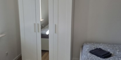 Monteurwohnung - PLZ 40595 (Deutschland) - Schlafzimmer - Monteurswohnung TAKAppartement Dormagen OG