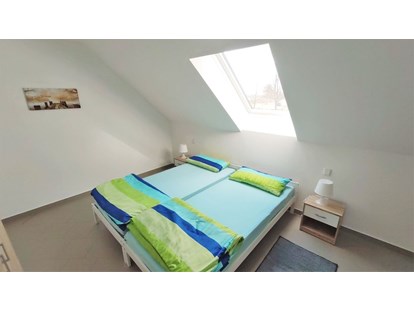 Monteurwohnung - Einzelbetten - Region Schwaben - Schlafzimmer 1 - Ferienwohung Hanna, 3 Zimmer, Küche, Bad