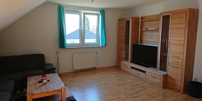 Monteurwohnung - Art der Unterkunft: Ferienwohnung - Niedersachsen - Wohnzimmer OG - Ferienwohnung Vor der Rodau