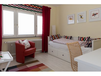 Monteurwohnung - PLZ 60438 (Deutschland) - Etagenwohnung Schlafzimmer 1 - Monteurzimmer in Bad Homburg/Kirdorf