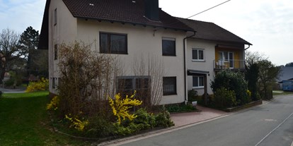 Monteurwohnung - Neunkirchen am Brand - Das Haus in Neusles in ruhiger Lage inkl.. Parkplatz - Frankenferien