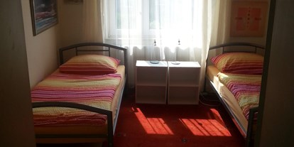 Monteurwohnung - Einzelbetten - Hannover - Zimmer 3 mit zwei Einzelbetten - Monteurzimmer an der Messe