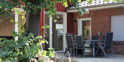 Monteurwohnung - Lingen - Terrasse mit Sitzgelegenheit - Ferienhaus "NaturPur"