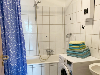 Monteurwohnung - Kühlschrank - Nordrhein-Westfalen - Badezimmer, HomeRent Unterkunft in Hemer - HomeRent in Hemer (Sauerland)