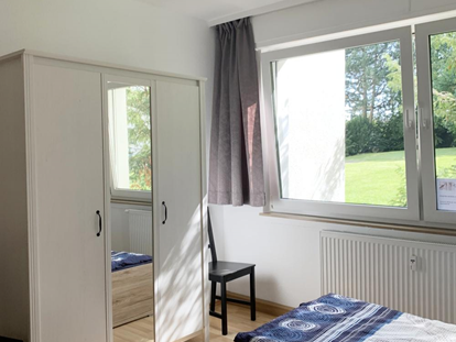 Monteurwohnung - Bettwäsche: Bettwäsche inklusive - Nordrhein-Westfalen - Schlafzimmer, HomeRent Unterkunft in Hemer - HomeRent in Hemer (Sauerland)