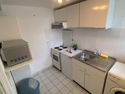 Monteurwohnung - Einzelbetten - Hessen - Küche, HomeRent Unterkunft in Bad Vilbel - HomeRent in Bad Vilbel, Maintal, Schöneck, Niederdorfelden uvm. 