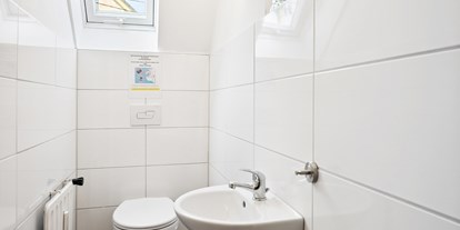 Monteurwohnung - Bettwäsche: Bettwäsche inklusive - Stuttgart - WC, HomeRent Unterkunft in Köngen - HomeRent in Köngen