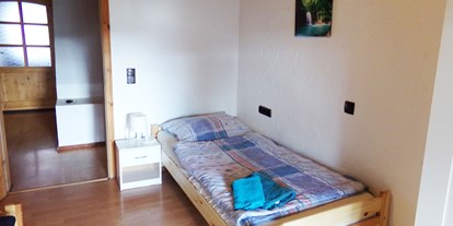 Monteurwohnung - Deggingen - Schlafzimmer, HomeRent Unterkunft in Laichingen - HomeRent in Laichingen, Hohenstadt, Feldstetten