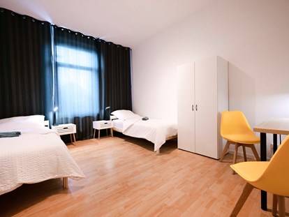 Monteurwohnung - Badezimmer: Gemeinschaftsbad - NOVA BEDS Neue Monteurwohnungen im Haus Weseler, Duisburg-Walsum