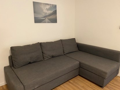 Monteurwohnung - Zimmertyp: Doppelzimmer - Sofa - Monteurwohnungen in Klagenfurt am Wörthersee