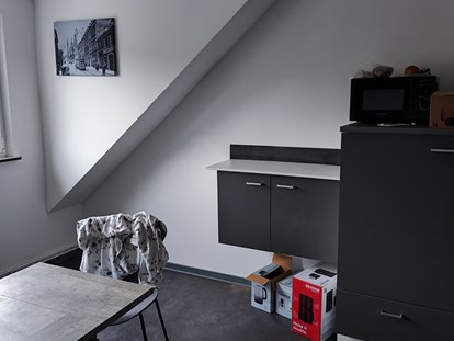 Monteurwohnung - Zimmertyp: Einzelzimmer - Franken - HoBl 19 Gemütliches einzelnes Monteurzimmer in Hof – Ideal für Ihren Arbeitsaufenthalt!