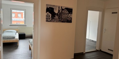 Monteurwohnung - Badezimmer: Gemeinschaftsbad - Bayern - HoBl 20 Gemütliches Monteurzimmer in Hof – Ideal für Ihren Arbeitsaufenthalt!