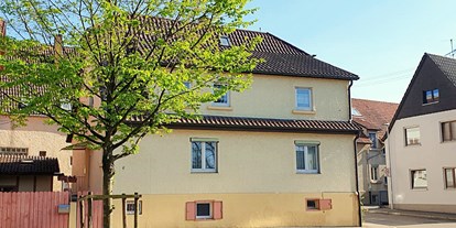 Monteurwohnung - Badezimmer: Gemeinschaftsbad - Stuttgart / Kurpfalz / Odenwald ... - Haus von außen - Gästezimmer Viens Besigheim