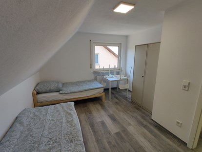 Monteurwohnung - Badezimmer: Gemeinschaftsbad - Stuttgart / Kurpfalz / Odenwald ... - Zimmer - Top Monteurzimmer / ganze Wohnung