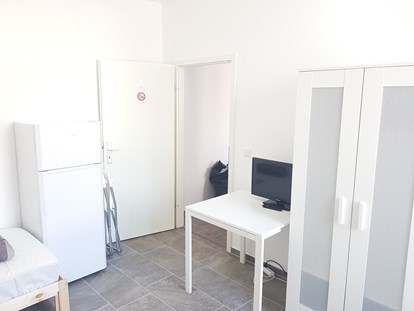Monteurwohnung - Badezimmer: eigenes Bad - Karlsruhe - Zimmer - Top Monteurzimmer / ganze Wohnung