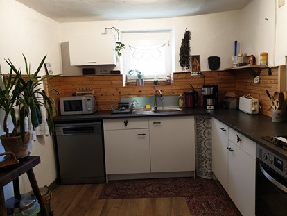 Monteurwohnung - Zimmertyp: Einzelzimmer - Franken - Küche - Unser Obervolkacher Ferienhaus - Erdgeschoss