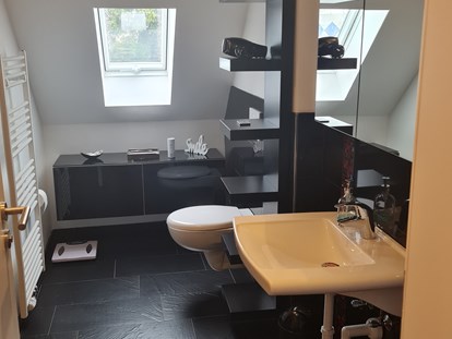 Monteurwohnung - WLAN - Nordrhein-Westfalen - Badezimmer  - Gepflegte Monteurwohnung (Alleinnutzung) für bis zu 4 Personen