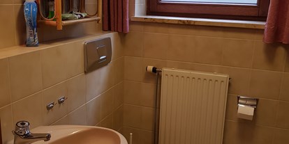 Monteurwohnung - Badezimmer: eigenes Bad - Nürnberg - Badezimmer - Monteurzimmer Heroldsberg