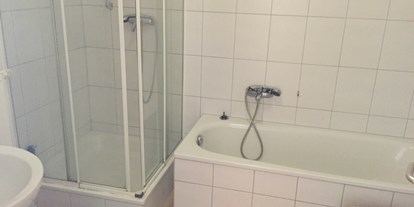 Monteurwohnung - Badezimmer: eigenes Bad - Köln - Dormagen - Günstige Monteurzimmer /Monteurwohnung Gästezimmer