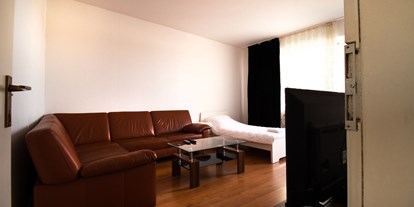 Monteurwohnung - Badezimmer: eigenes Bad - Köln - Wohn-Schlafzimmer, HomeRent Unterkunft in Bergisch Gladbach - HomeRent in Bergisch Gladbach