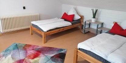 Monteurwohnung - Karben - Schlafzimmer, HomeRent Unterkunft in Niederdorfelden - HomeRent in Niederdorfelden