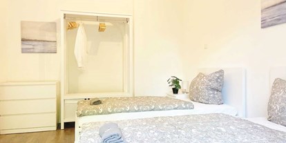 Monteurwohnung - Küche: eigene Küche - Düsseldorf - Schlafzimmer, HomeRent Unterkunft in Neuss - HomeRent in Neuss