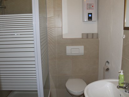 Monteurwohnung - Badezimmer: eigenes Bad - Gasthaus Keglerheim