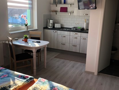 Monteurwohnung - Kaffeemaschine - Doppelzimmer mit Küchenzeile und Bad in Quedlinburg 