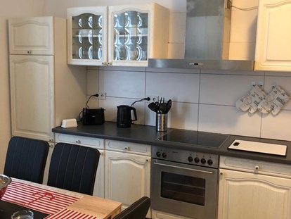 Monteurwohnung - Einzelbetten - Detailfoto ( Küche ) einer 3 Raum Wohnung . Stadtteil Lehe ( Leher Bahnhof )  - Cityhome Bremerhaven