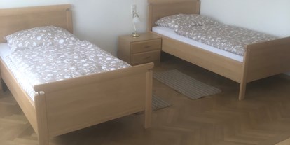 Monteurwohnung - Badezimmer: Gemeinschaftsbad - Wien - Schlafzimmer OG - DL Monteurzimmer 