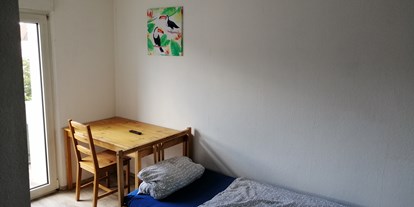 Monteurwohnung - Küche: Küchenmitbenutzung - Stuttgart / Kurpfalz / Odenwald ... - Doppelzimmer Nr 2 - Apartment und Zimmervermietung Mannheim