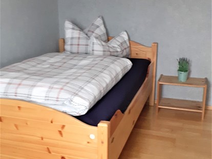 Monteurwohnung - Zimmertyp: Doppelzimmer - Region Schwaben - Einzelzimmer/großes Bett - Monteurzimmer im Höfle