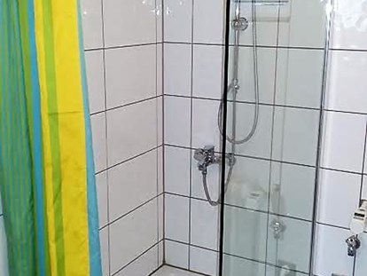 Monteurwohnung - Zimmertyp: Doppelzimmer - Region Schwaben - Gemeinschaftsbad mit Dusche - Monteurzimmer im Höfle
