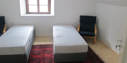 Monteurwohnung - Lauchheim - Doppelzimmer mit Einzelbetten - Ruhige Zimmer Ferienwohnung für Urlauber oder Monteure in Zentraler Lage Stadtmitte Nördlingen