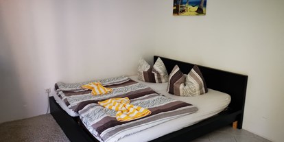 Monteurwohnung - Zimmertyp: Doppelzimmer - Region Schwaben - Doppelbett - Monteurwohnung Sauter
